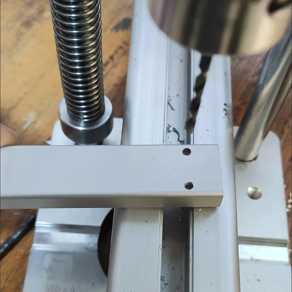 แท่นเจาะแนวตั้งความแม่นยำสูง - - Drill Press บทวิจารณ์และราคา